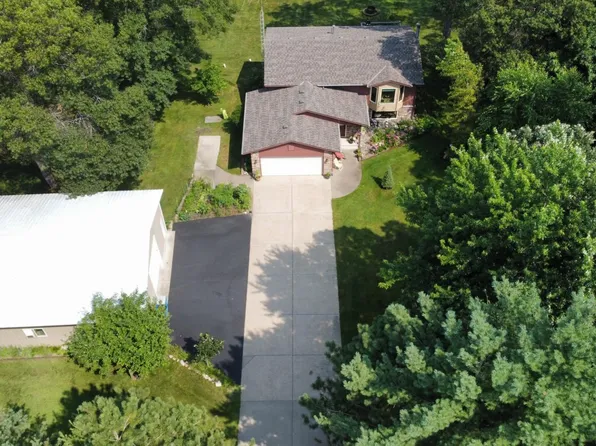 32623 Goldenrod St NW, Cambridge, MN 55008
