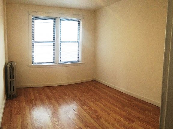 3rd image of 5220 S Harper Ave APT 315