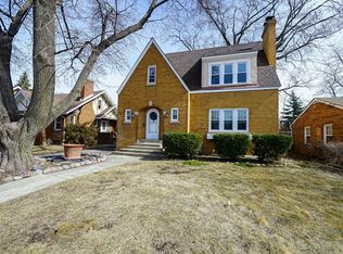 111 Burton St, Waukegan, IL 60085