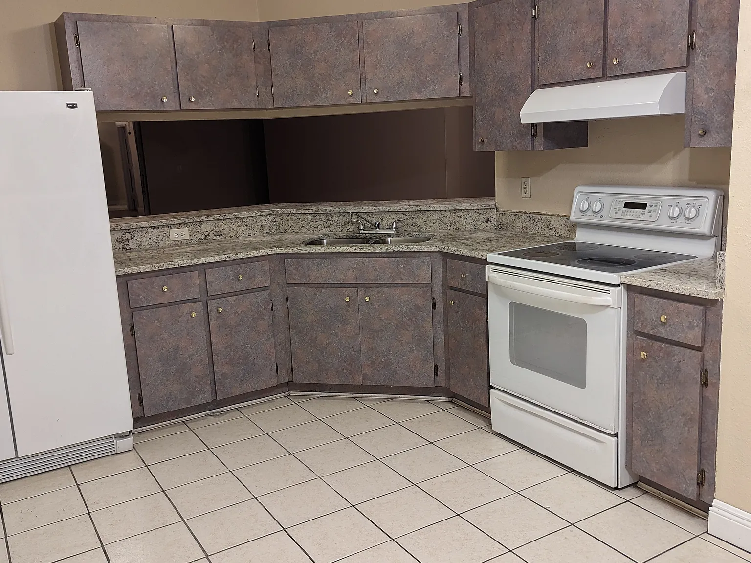 1619 Fruitwood Dr — Photo 4