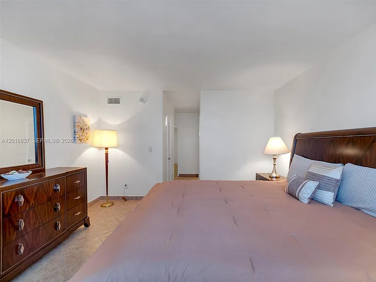 19380 Collins Ave #1020 — Photo 7