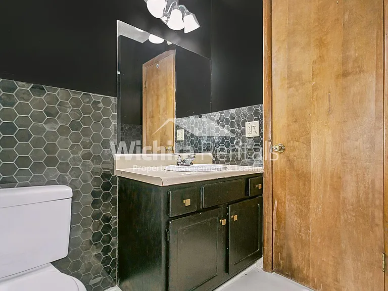 1418 Money St — Photo 10