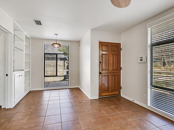 5th image of 1419 Corona Dr