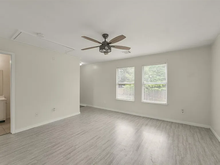 839 Autumn Point Ln — Photo 24