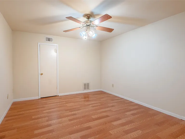 138 Summer Pl #C — Photo 12