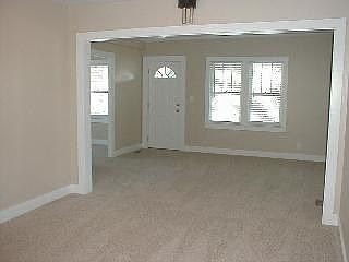5th image of 1002 E Peoria St
