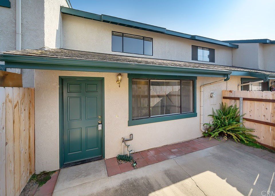 1st image of 2465 La Brea Ct