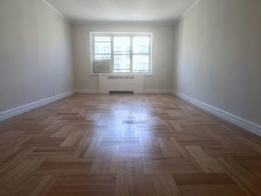 Rented by Sovereign Associates | media 23
