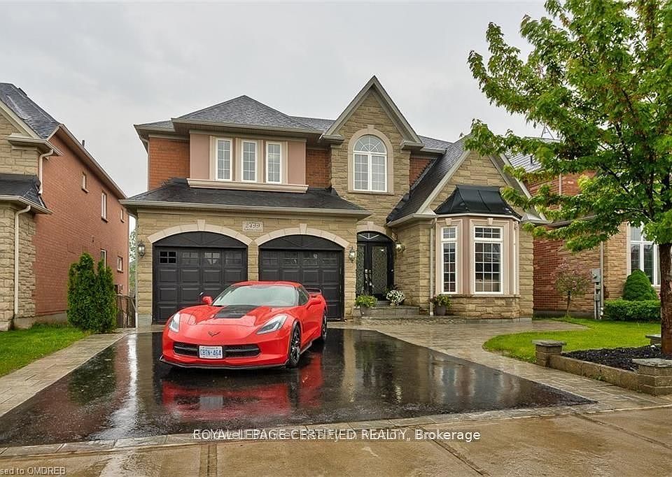 1st image of 2499 Highmount Cres