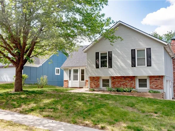 9902 W 49th Pl, Merriam, KS 66203
