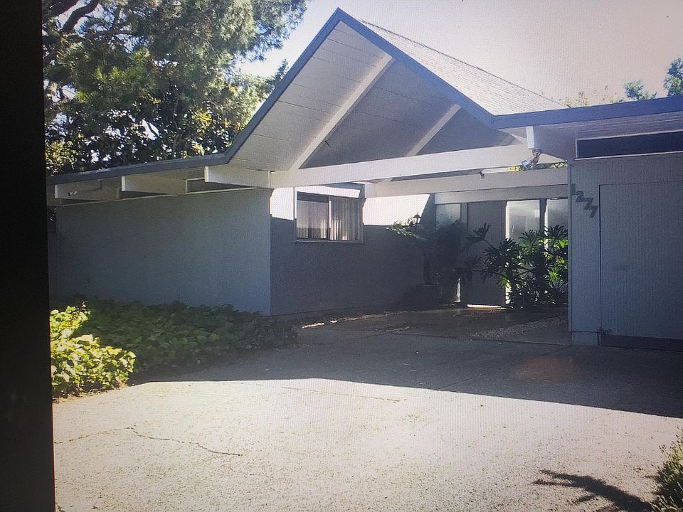 Great easy access Driveway