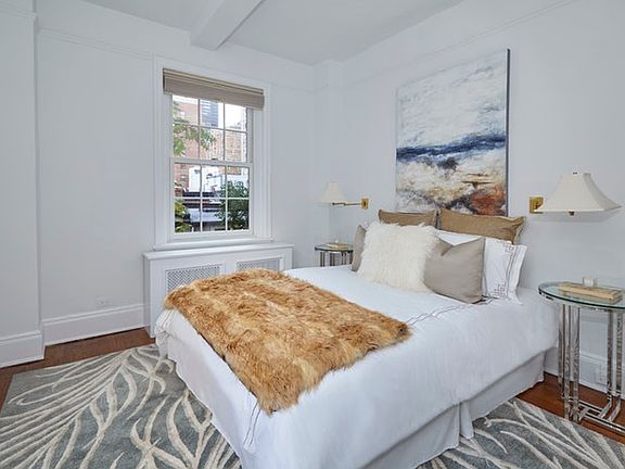 2nd image of 264 Lexington Ave APT 6B