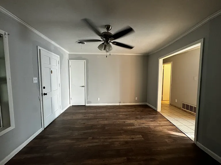 1601 S Church St #D — Photo 2