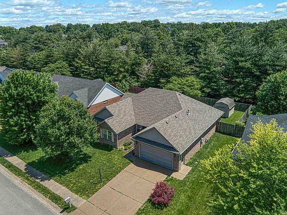 4th image of 4630 Marble Dr