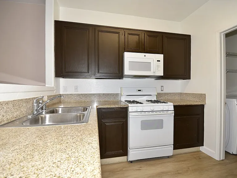 7189 S Durango Dr #202 — Photo 6