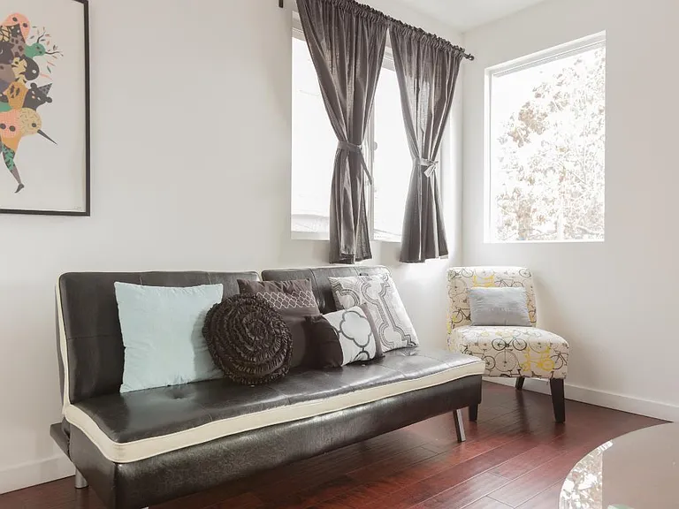 307 N Douglas St #307 — Photo 7