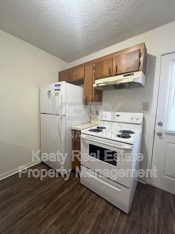 2 bed, 1.5 bath, 1000 sqft, $800 — Photo 3
