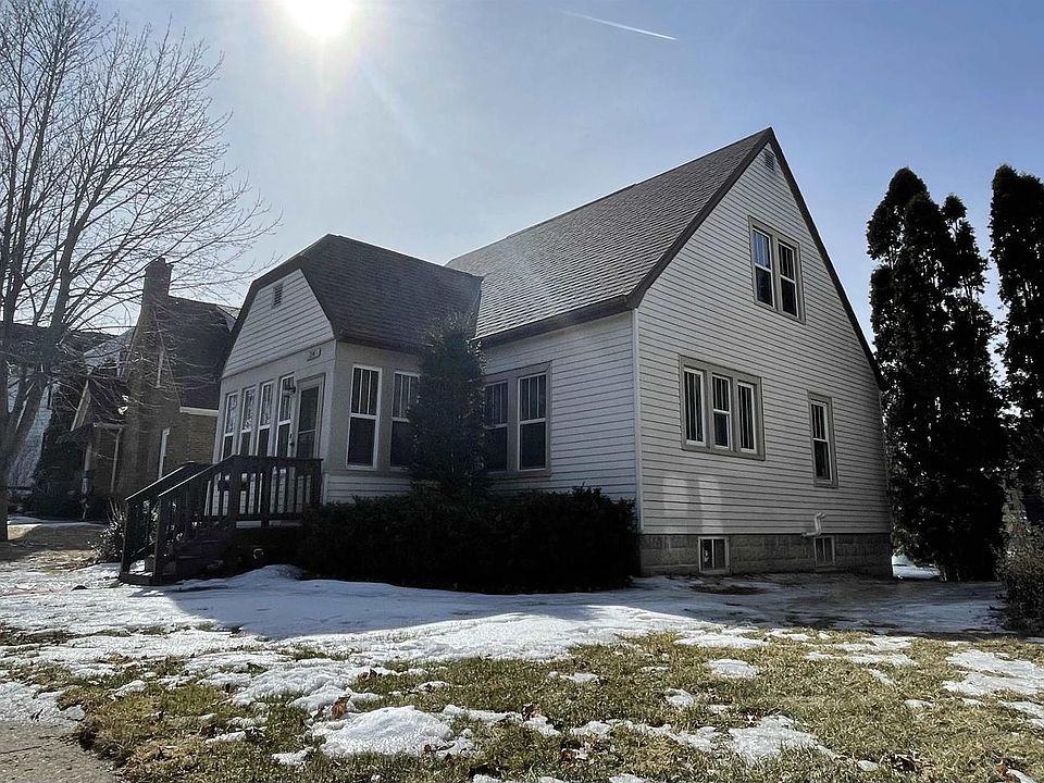 114 S Cedar St, Horicon, WI 53032 Zillow