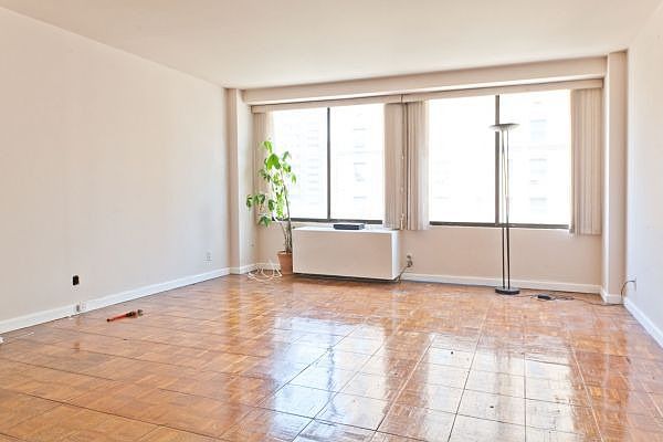 1st image of 322-324 W 23rd St #5A