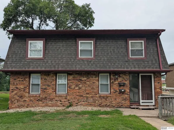 4814 Polk St, Omaha, NE 68117