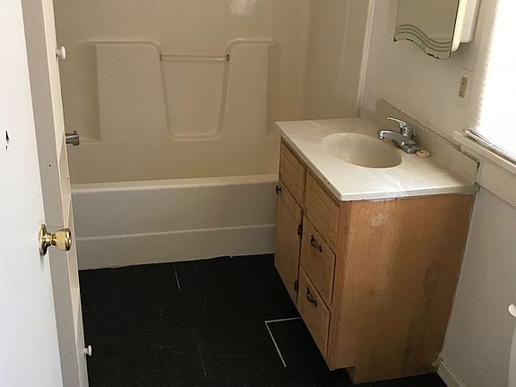 2nd image of 1410 W Nichols St