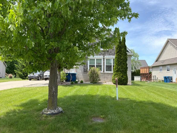 5005 Wyndemere Sq, Swartz Creek, MI 48473