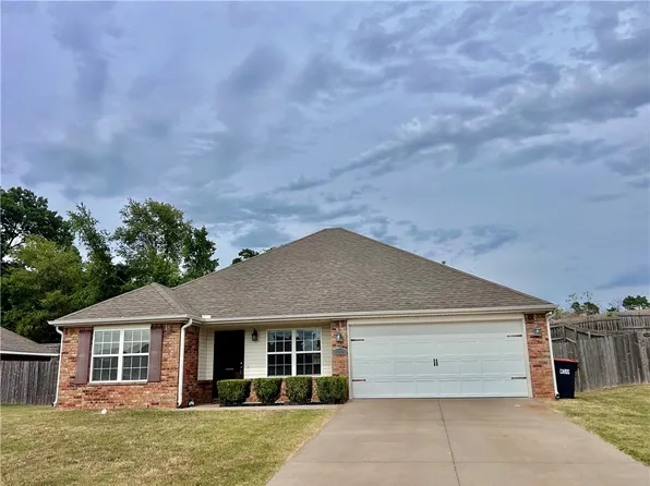 6142 Clay Ave, Springdale, AR 72762