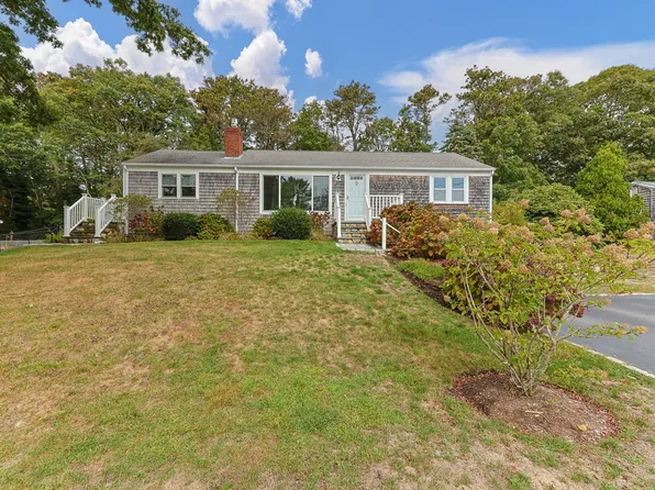 12 Cranberry Lane, Harwich, MA 02645