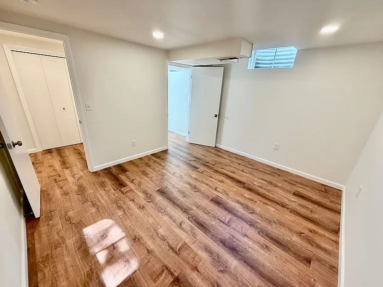 1712 SE 104th Ave — Photo 47