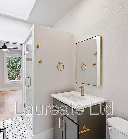 716 E 1st Ave — Photo 14