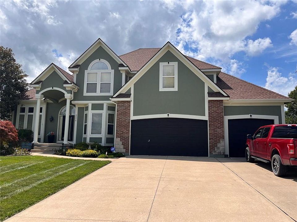 1st image of 4424 SW Gull Point Dr