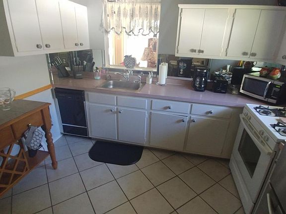 4th image of 41 Mount Fairweather Ln