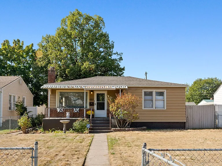 4207 N Normandie St — Photo 10