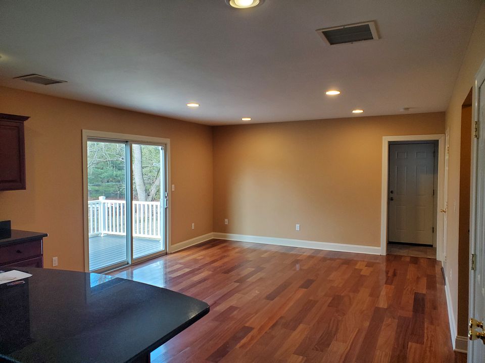 Unit B Kitchen