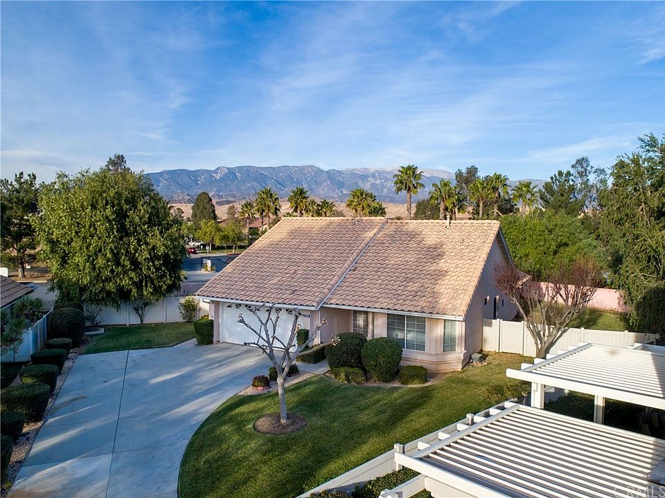 1st image of 5701 Oakmont Dr
