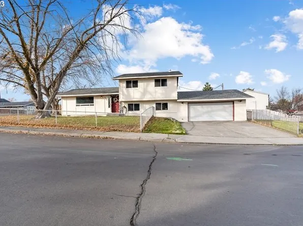 525 NE 7th St, Hermiston, OR 97838