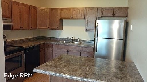 2nd image of 1621 Carriage Hill Dr APT 3