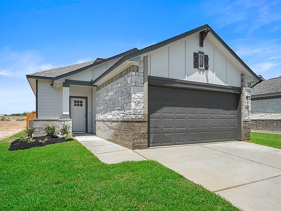 4th image of 1113 Bluebonnet Dr