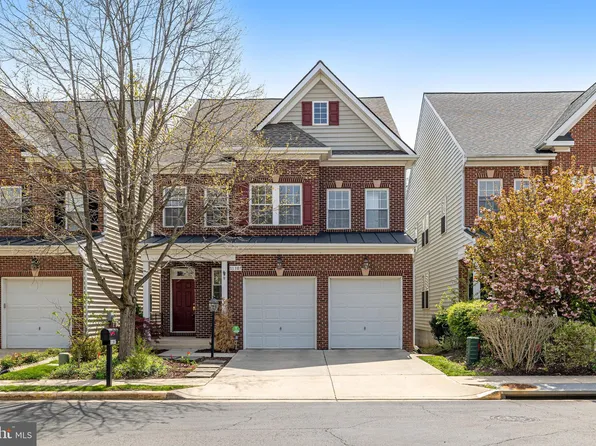 11307 Bulova Ln, Fairfax, VA 22030