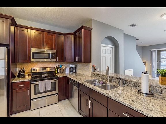 5th image of 11147 Windsor Place Cir