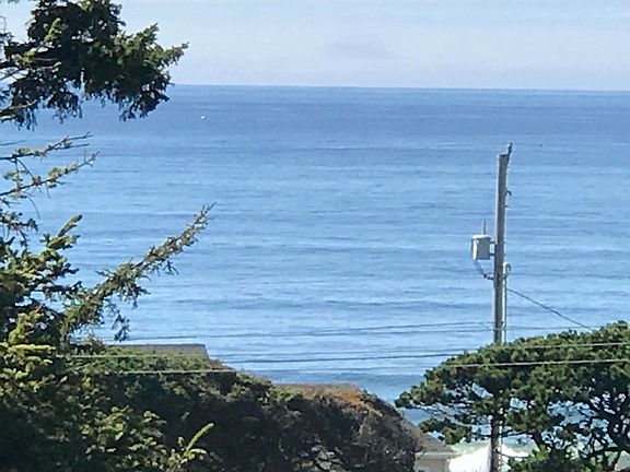 2nd image of 112 SE 145th Dr