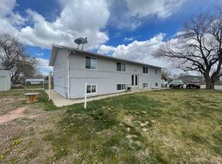 115 N 7th St #4, Glenrock, WY 82637