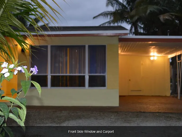 4850 SW 41st Ave — Photo 3