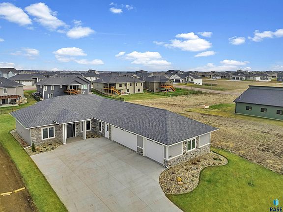 5th image of 6600 E Fieldview St