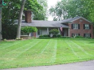 3788 S Darlington, Bloomfield Hills, MI 48301