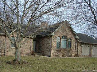 1202 N 7th St, Pawnee, IL 62558