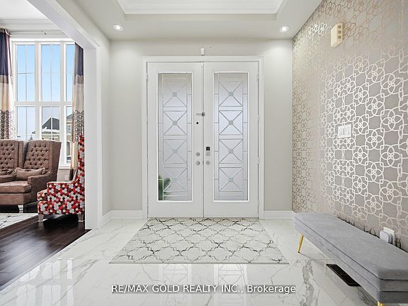 5th image of 6 Hagerman Rd
