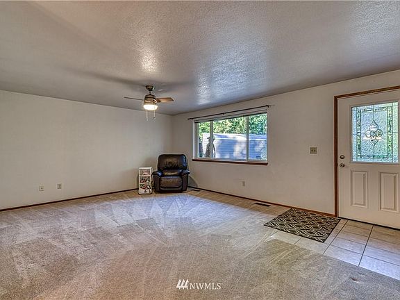 3rd image of 13012 Hallstrom Dr NW
