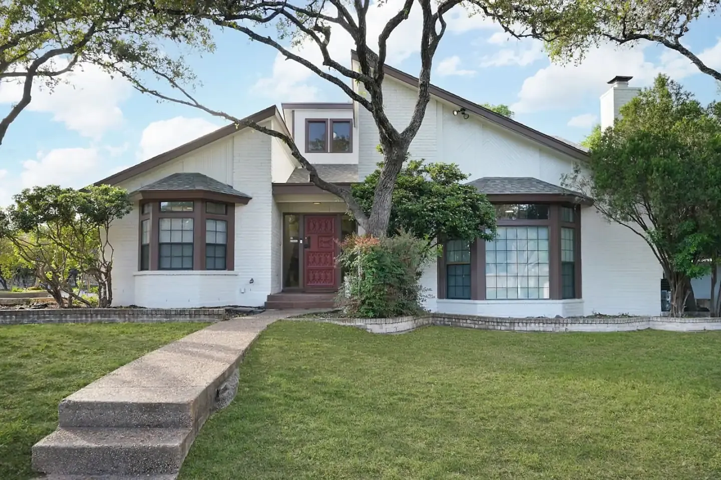 4 bed, 3.5 bath, 3200 sqft, $5,550 — Photo 3