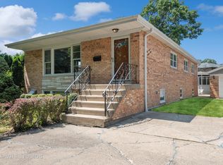 5728 N Kingsdale Ave, Chicago, IL 60646